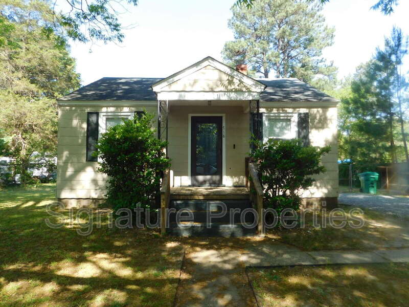 Richmond House: 718 Yorkshire Dr