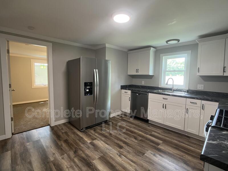 Albert Lea Condo: 930 South Broadway Avenue - 1