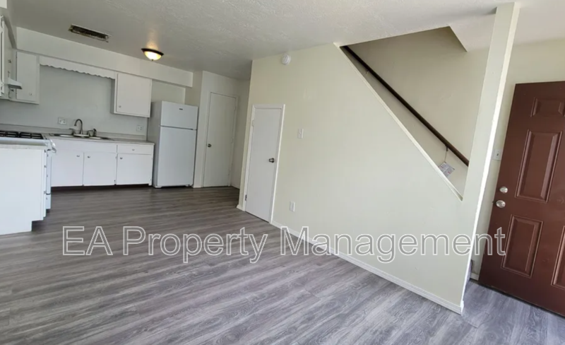 Albuquerque Condo: 332 Grove St SE