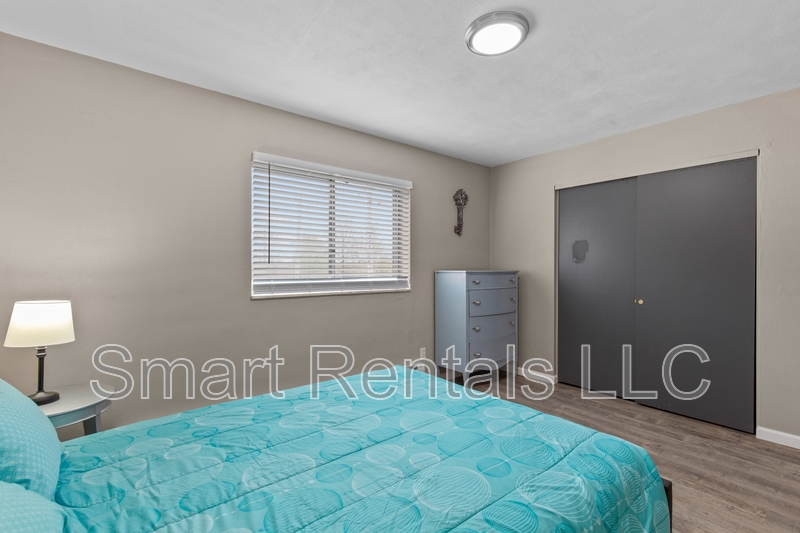 St. Louis Condo: 3625 Morgan Ford Road - 6