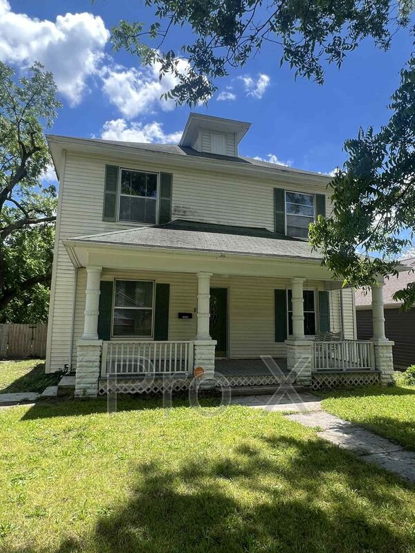 Joplin House: 2628 E 8th St