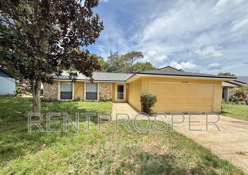 Orlando House: 1228 Pine Sap Ct