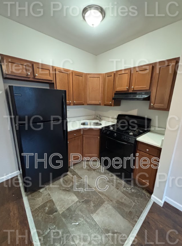 Orange Condo: 641 Lincoln Ave.