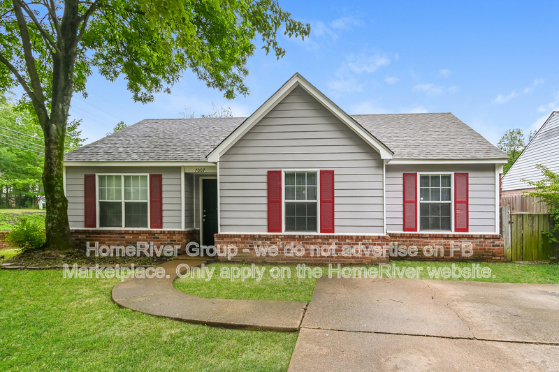 Olive Branch House: 7007 Village Ln