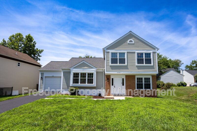 Manassas House: 10116 Wimbledon Ct