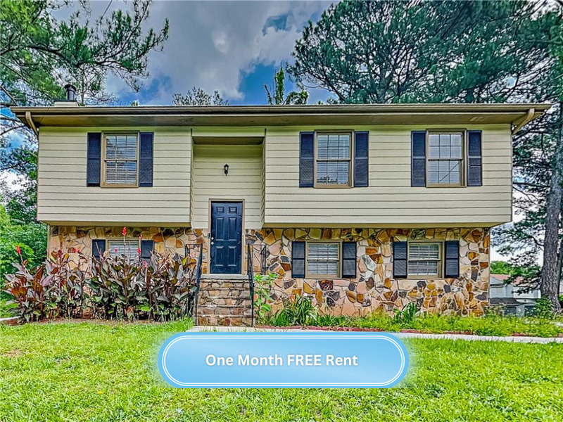 Conyers House: 1317 Classic Dr NE