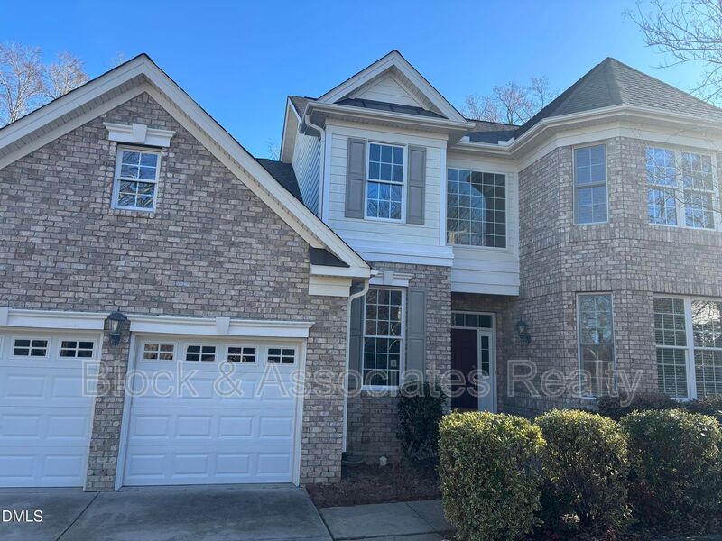 Raleigh House: 11729 Broadfield Court