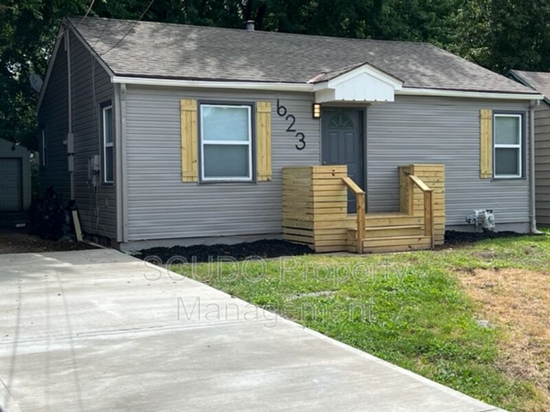 Independence House: 623 N Highland Drive