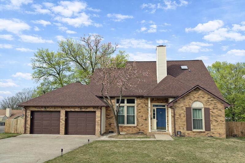 Clarksville House: 1122 Rosebrook Drive