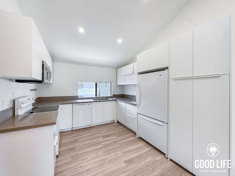 San Diego Condo: 6194 Agee St