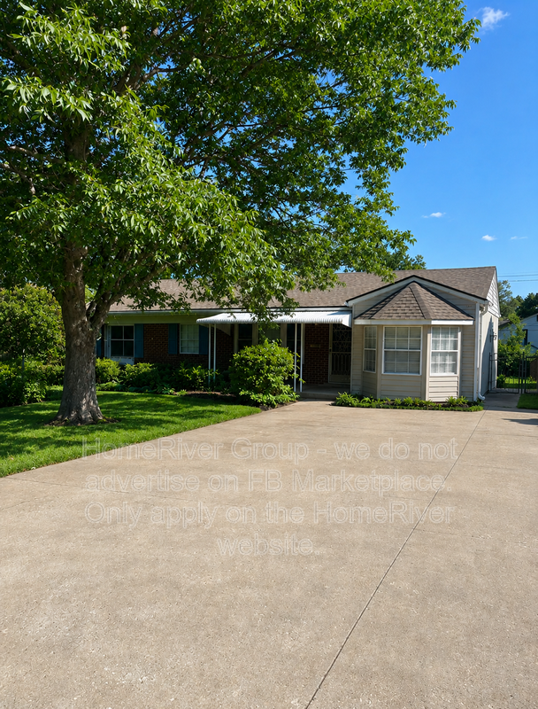 Kansas City House: 4325 Gladstone Blvd