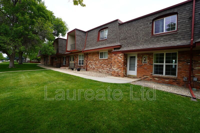 Broomfield Townhome: 1110 Dexter St