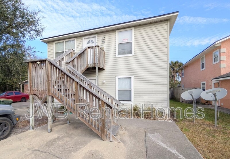 Atlantic Beach Condo: 95 Dudley St