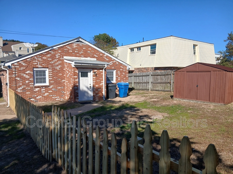 Virginia Beach House: 220 57th Street