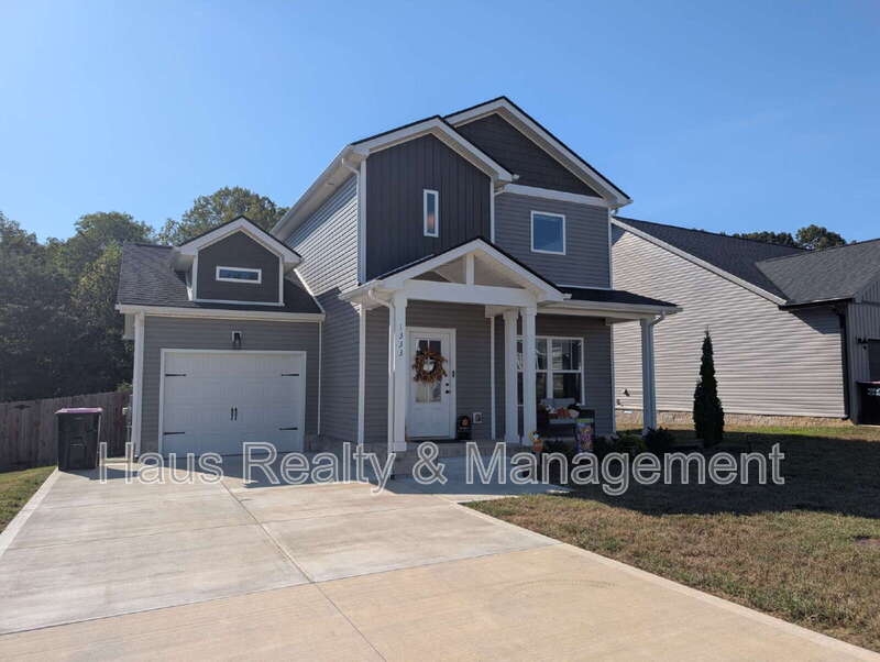 Clarksville House: 1333 Isaiah Drive