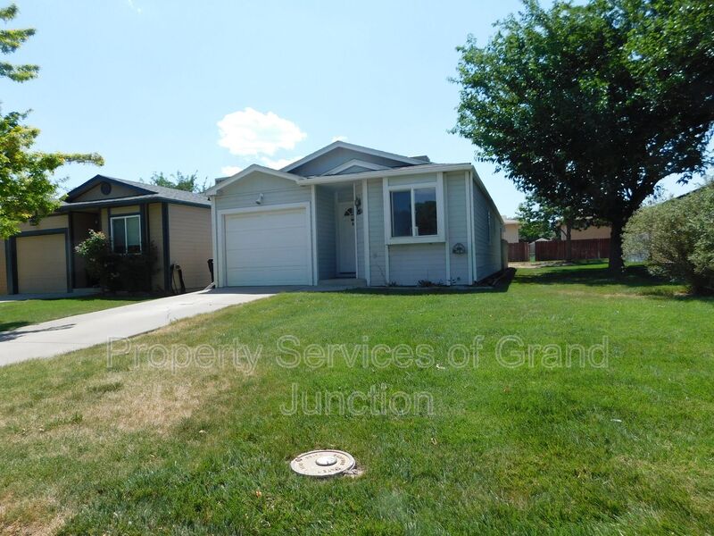 Clifton Condo: 493 Green Acres Street