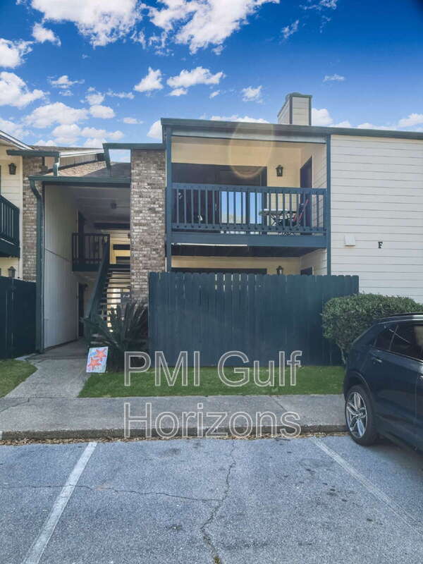 Pensacola Condo: 2299 Scenic Highway