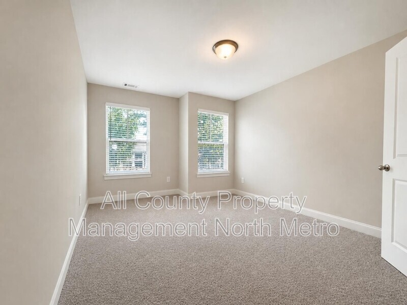 Main Rental Photo 11
