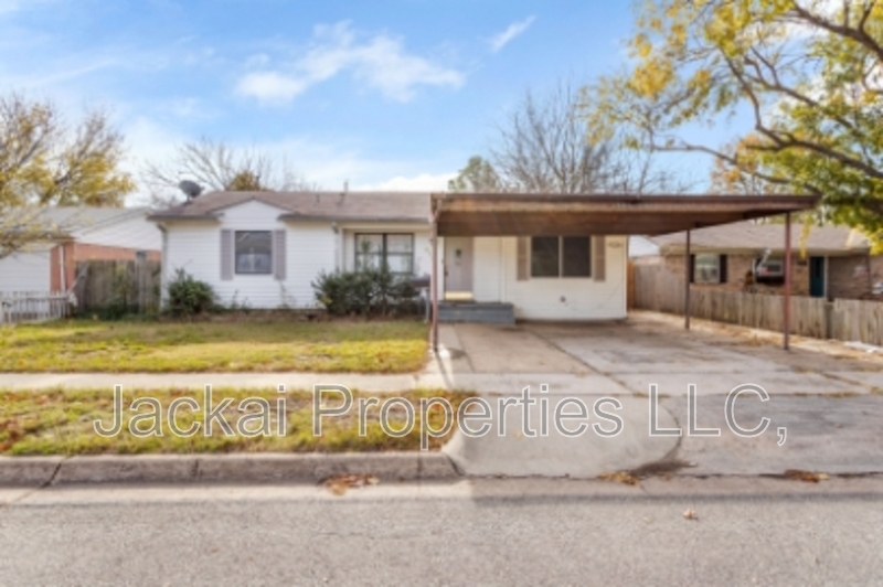 Sherman House: 814 East Centennial Street
