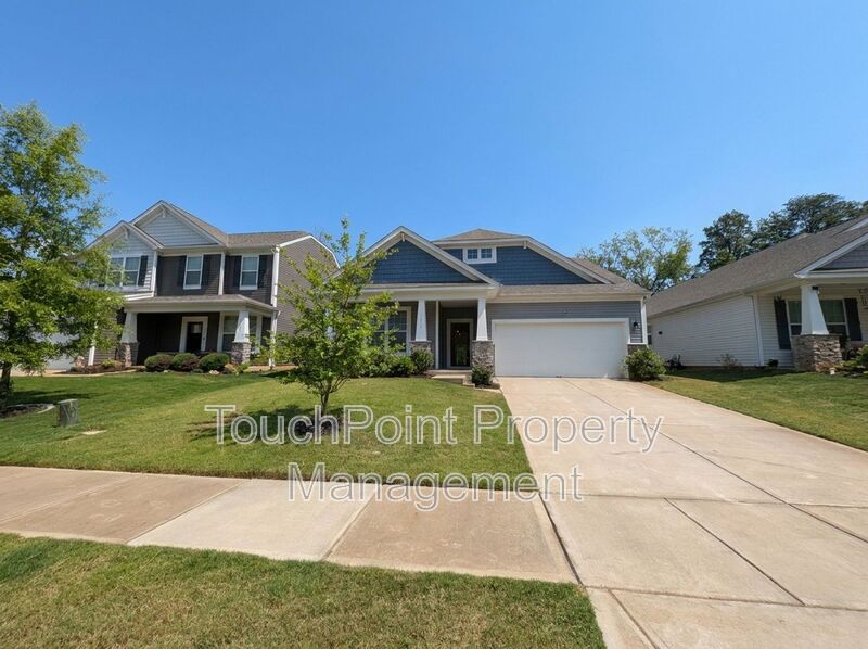 Charlotte House: 7016 Wheyfield Dr