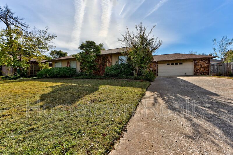 Oklahoma City House: 3816 NW 125th Street