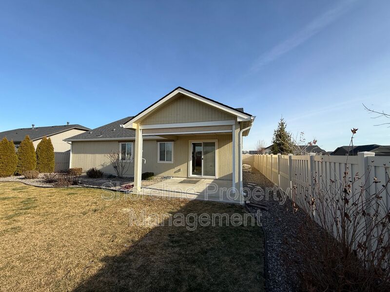 Caldwell House: 101 N Voyage