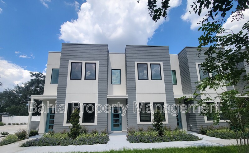 Tampa Townhome: 2108 E 22nd Ave