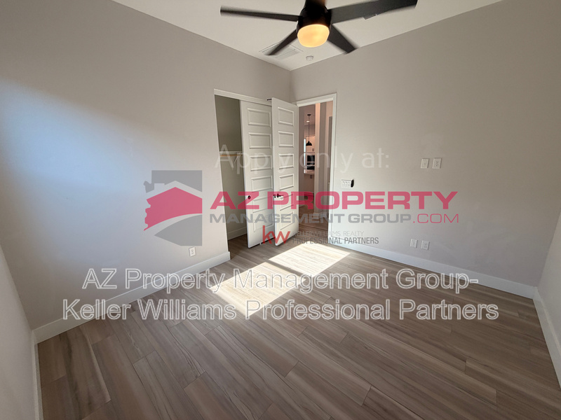 Peoria House: 13314 W Dale Ln