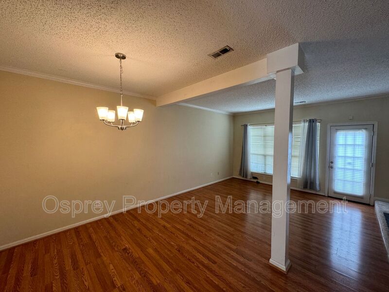 Introducing a beautiful townhouse-style Condo - Photo 3