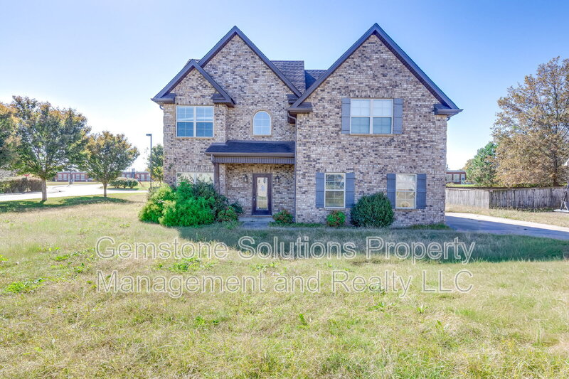 Murfreesboro House: 1634 Earl Court