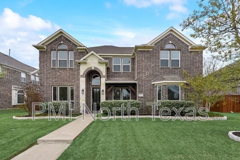 Frisco House: 2992 Brianna Dr