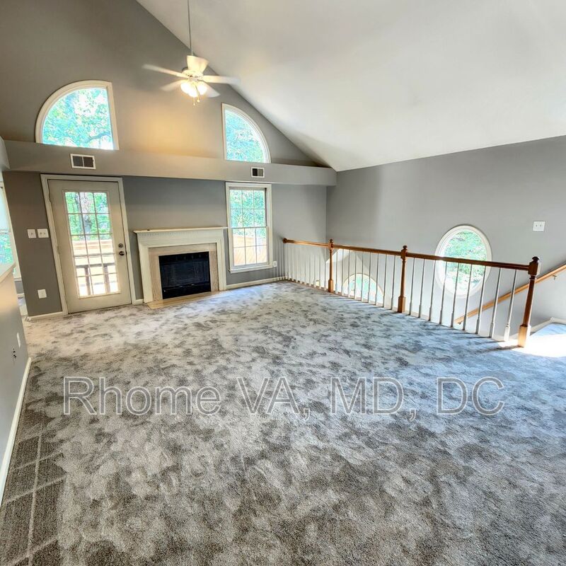 Reston Condo: 1404 Church Hill Place