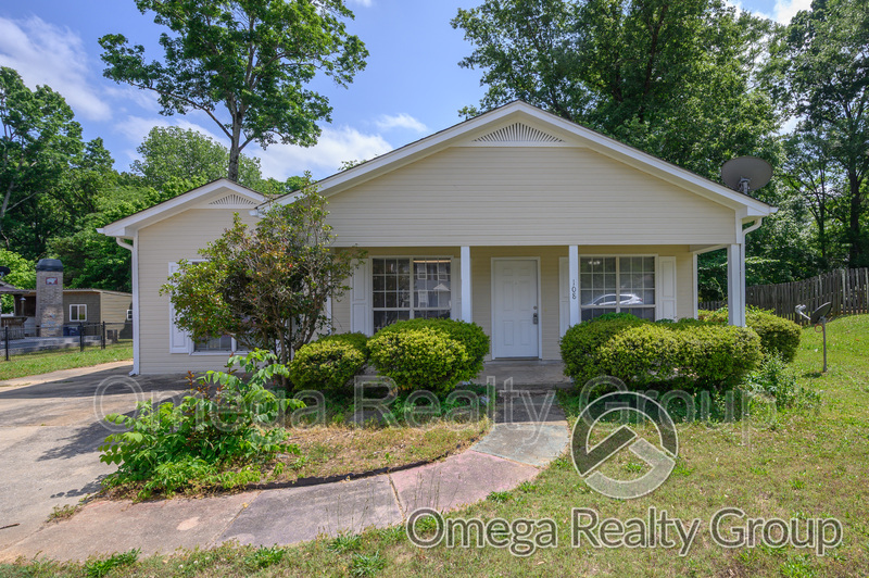 Alabaster House: 108 Willow Point Ln