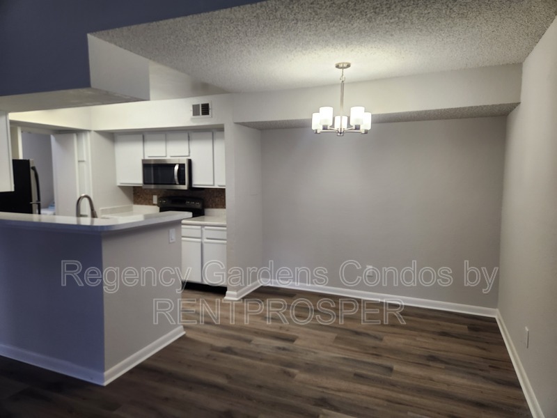 Orlando Condo: 5587 Devonbriar Way