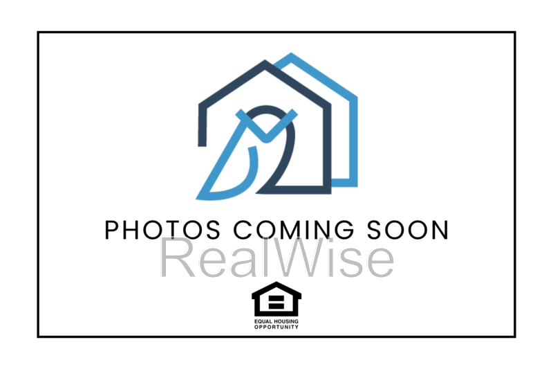 Woodburn Condo: 100 Gatch St