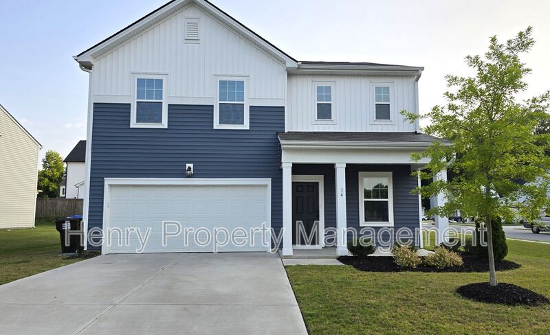 Angier House: 14 White Hart Court