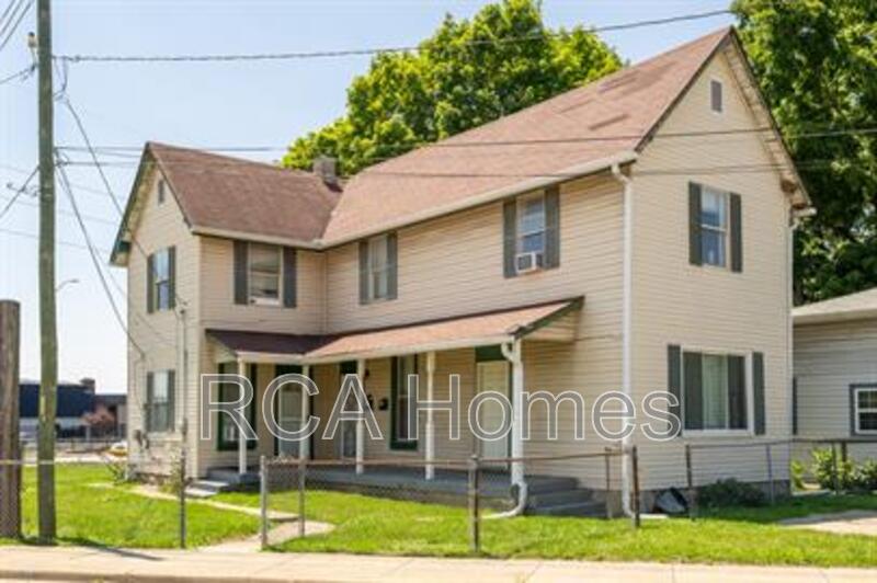 Indianapolis House: 450 Shelby St, Unit 1