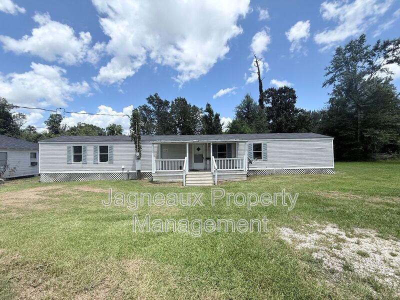 DeQuincy House: 508 N Boone St