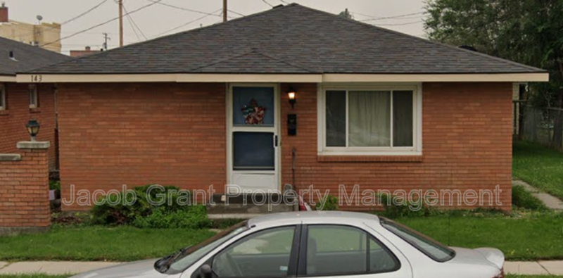 Rigby House: 143 W Fremont Ave