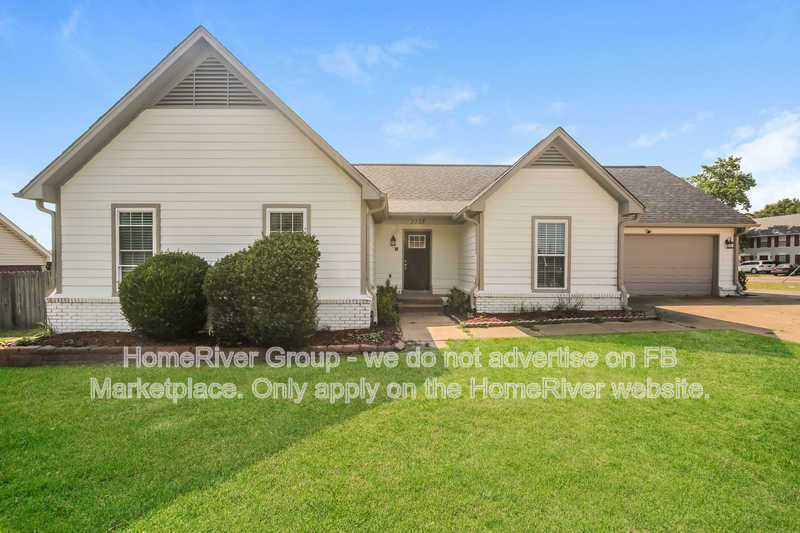 Bartlett House: 3325 Altruria Rd