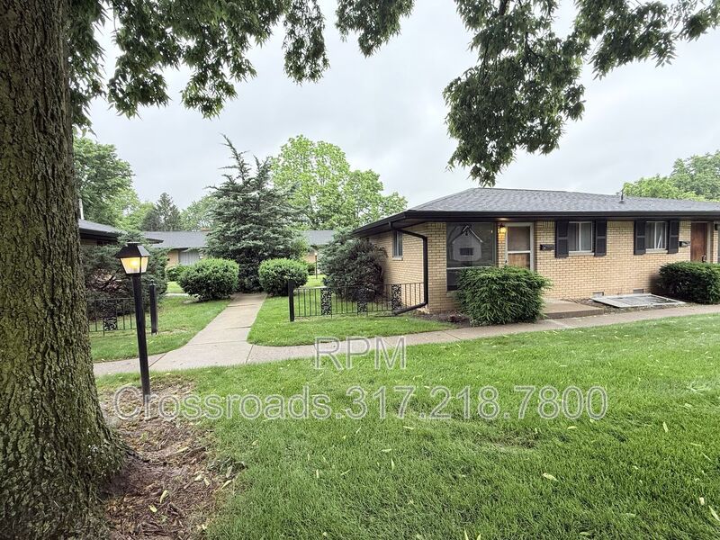 Plainfield Condo: 652 E Main Street