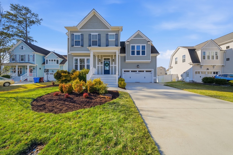 Chesapeake House: 1824 Hazelwood Road