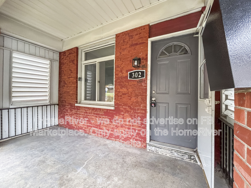 Pittsburgh House: 302 Mathews Ave