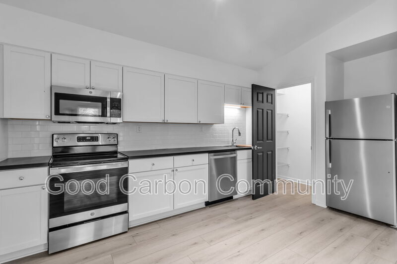 Derby Condo: 7008 Erie Rd.