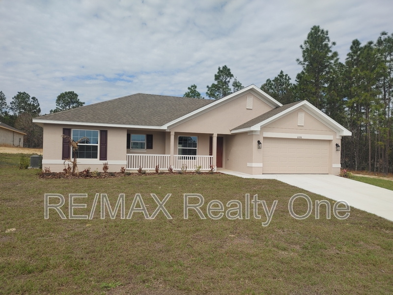 Dunnellon House: 8398 North Jay Drive