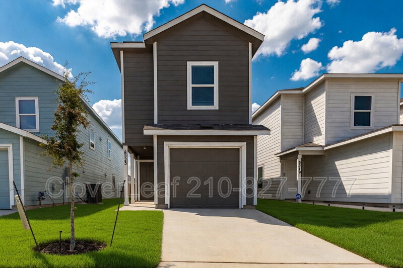 San Antonio House: 8523 Green Bliss