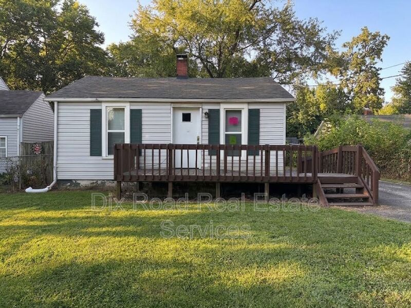 Middletown House: 2308 Waneta Avenue