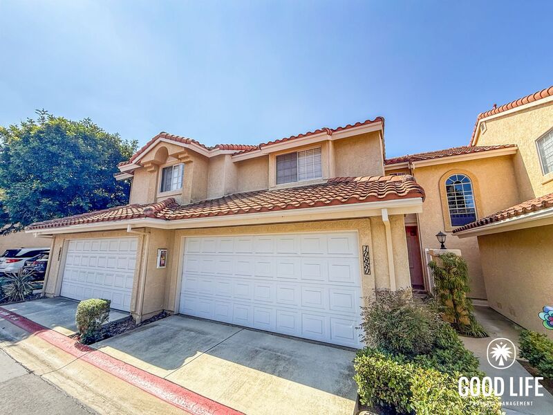 San Diego House: 10880 Creekbridge Pl