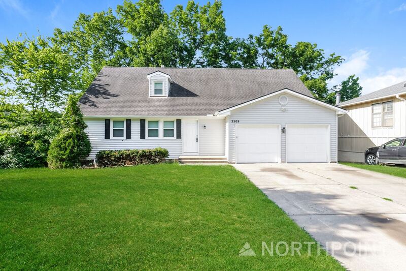 Kansas City House: 3509 E 114th Ter