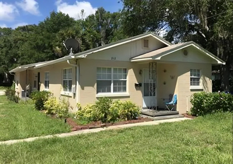 Kissimmee Condo: 212 East Drury Avenue